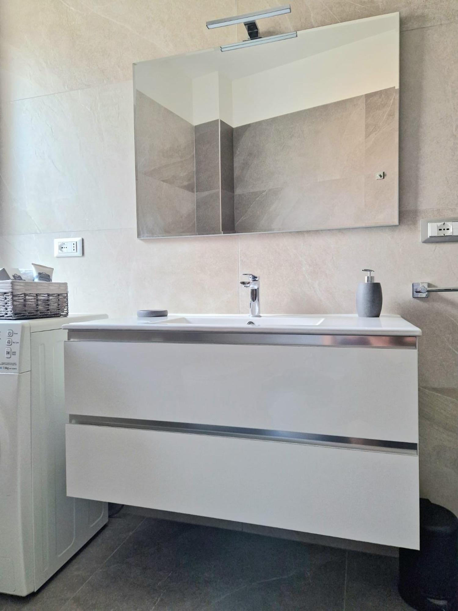 Domus Alessio Apartment